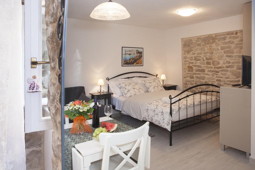 Apartmani Luca Split Bagian luar foto