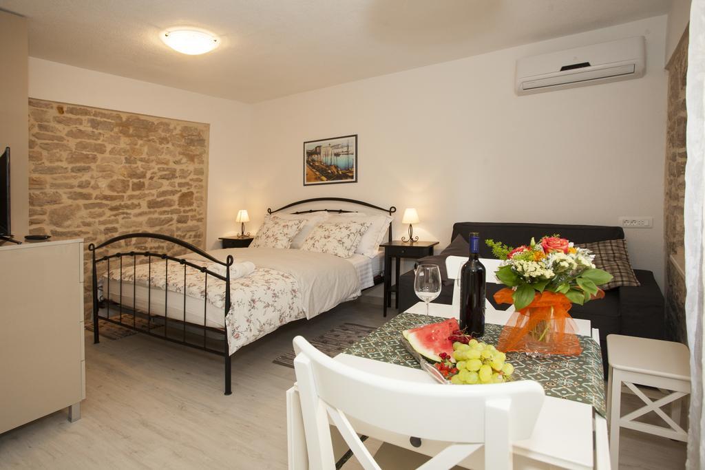 Apartmani Luca Split Bagian luar foto