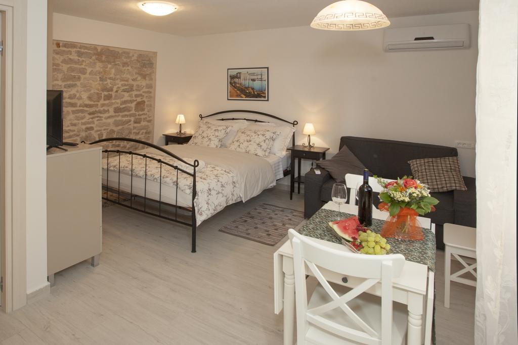 Apartmani Luca Split Bagian luar foto